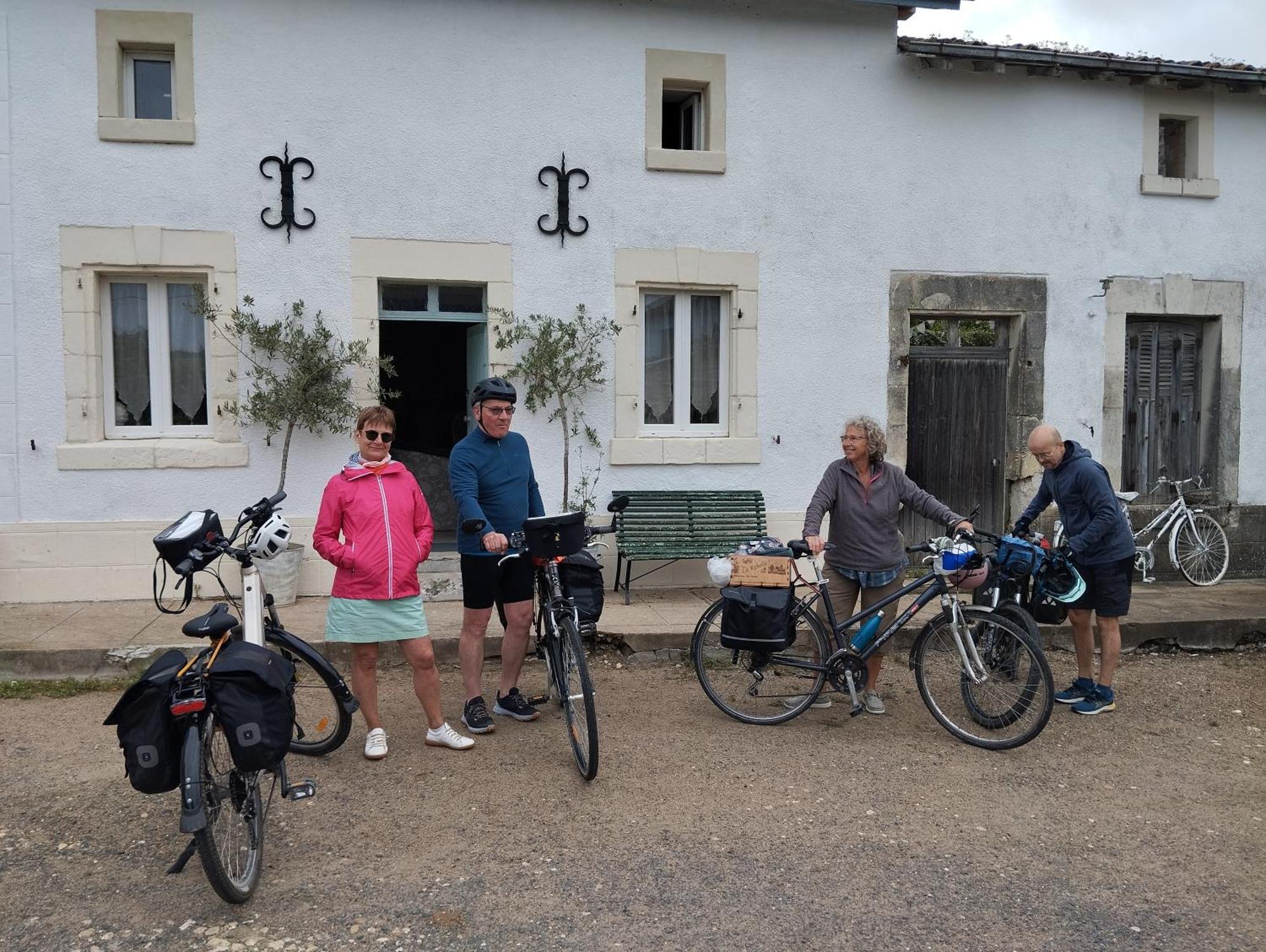 Gatekeepers Cottage Tiny House, Taize, Deux-Sevres, Velo Francette Екстер'єр фото